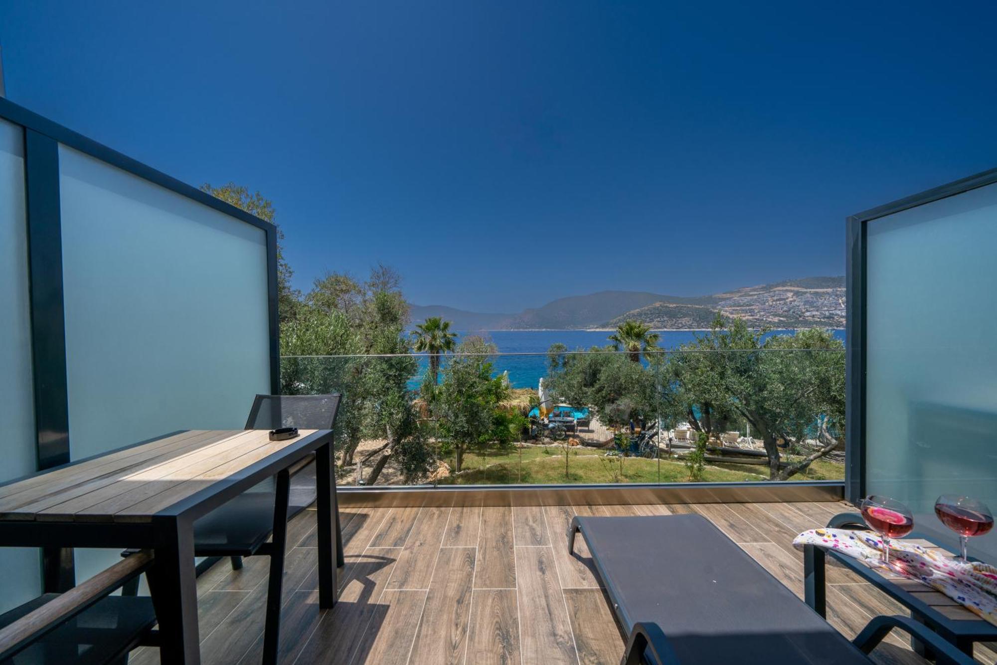 Kalkan Beach Park Hotel 卡斯 外观 照片
