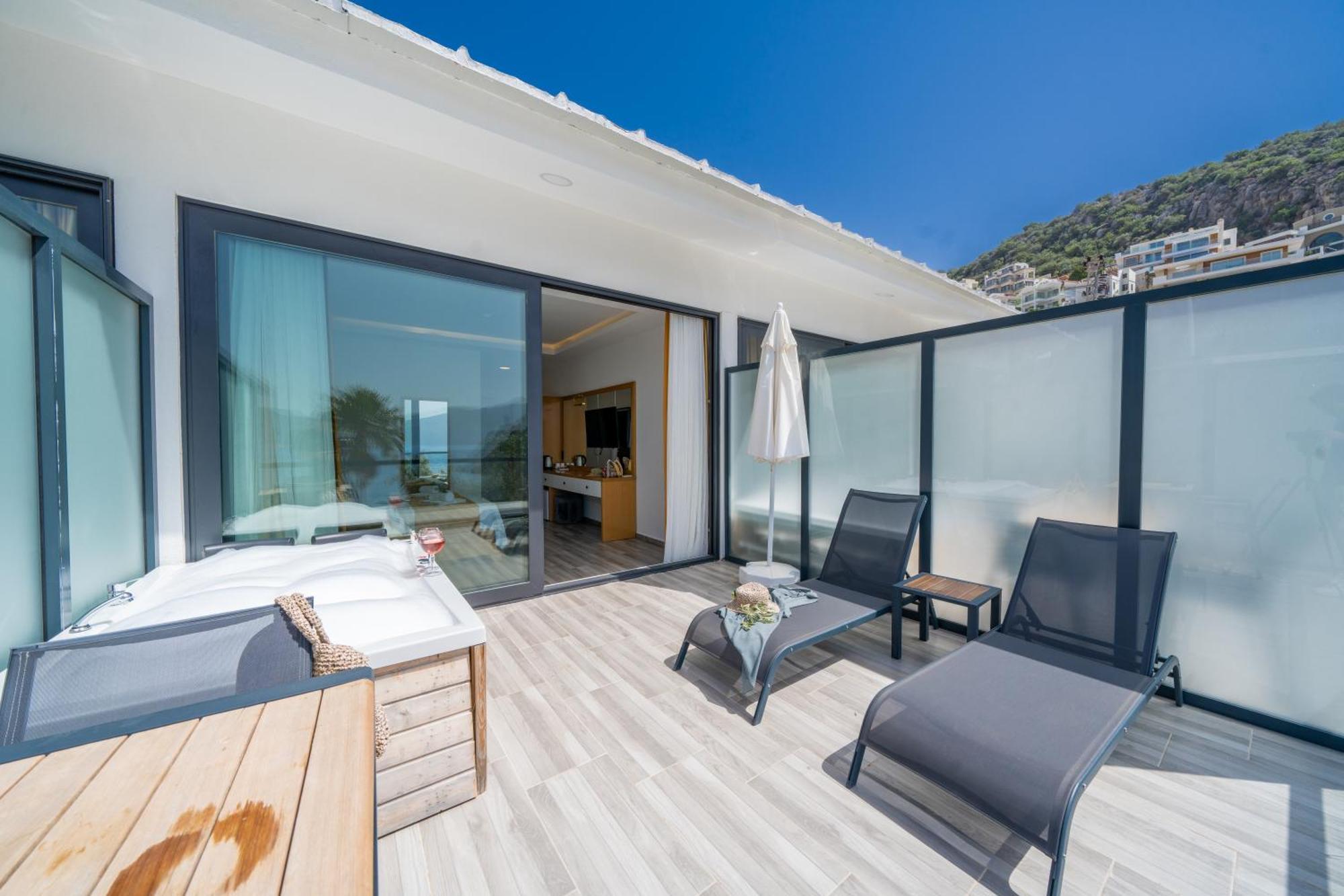 Kalkan Beach Park Hotel 卡斯 外观 照片