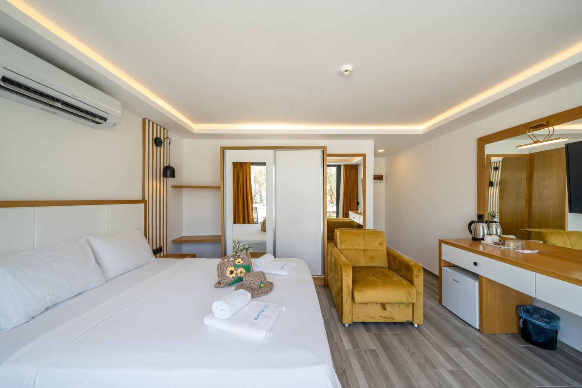 Kalkan Beach Park Hotel 卡斯 外观 照片