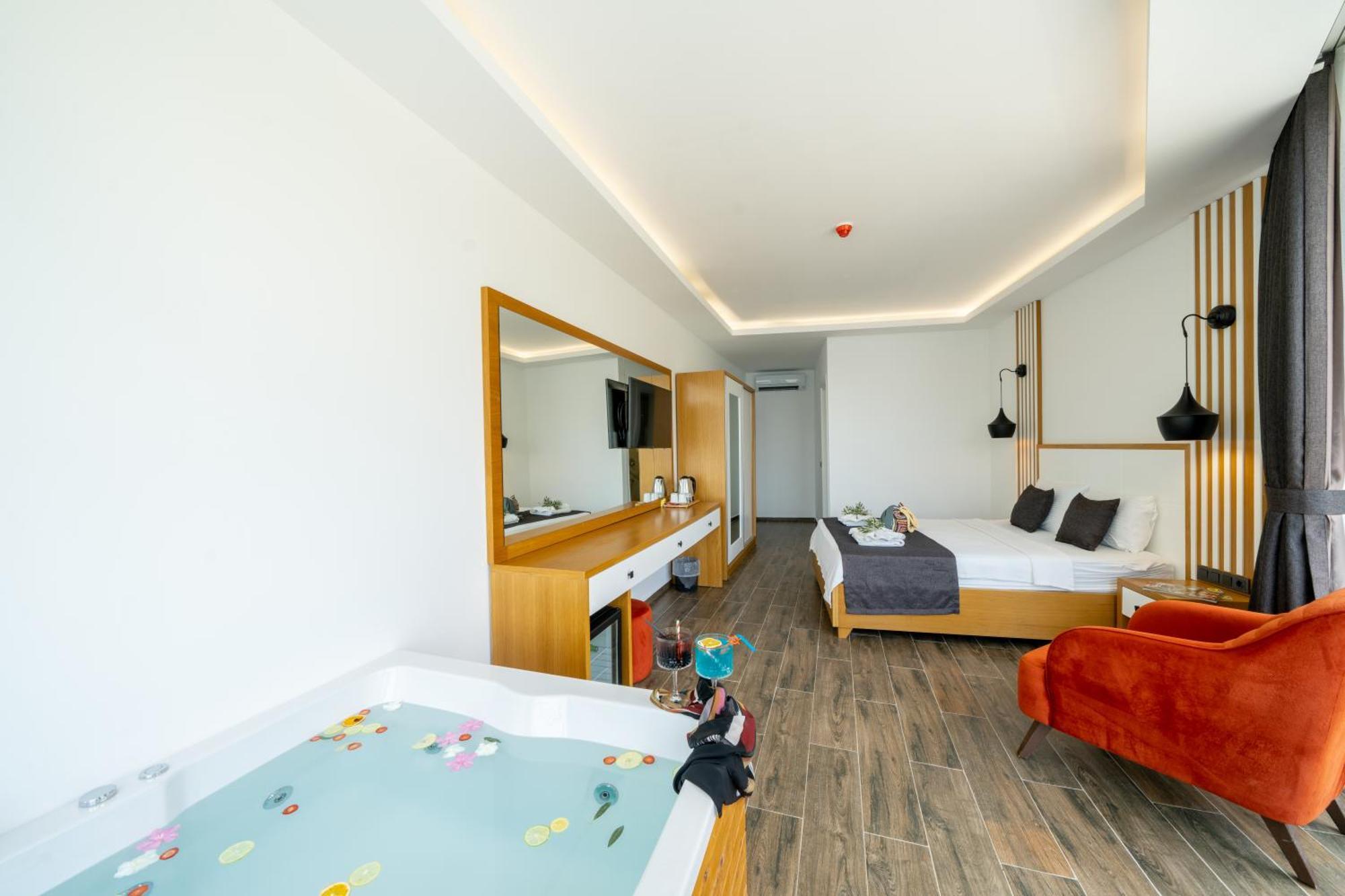 Kalkan Beach Park Hotel 卡斯 外观 照片